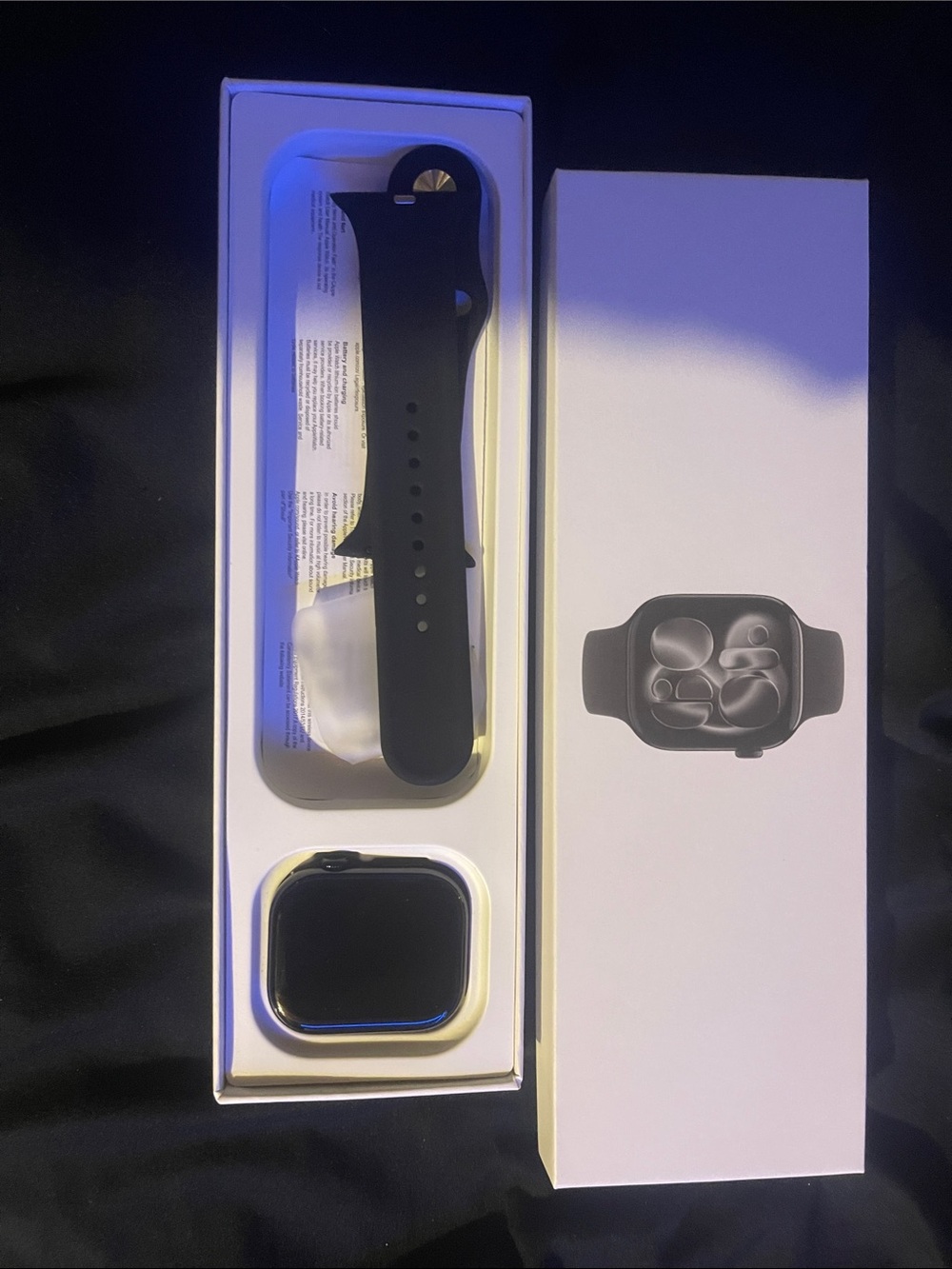 Apple Black Smartwatch sires 11 with Black Silicone Band